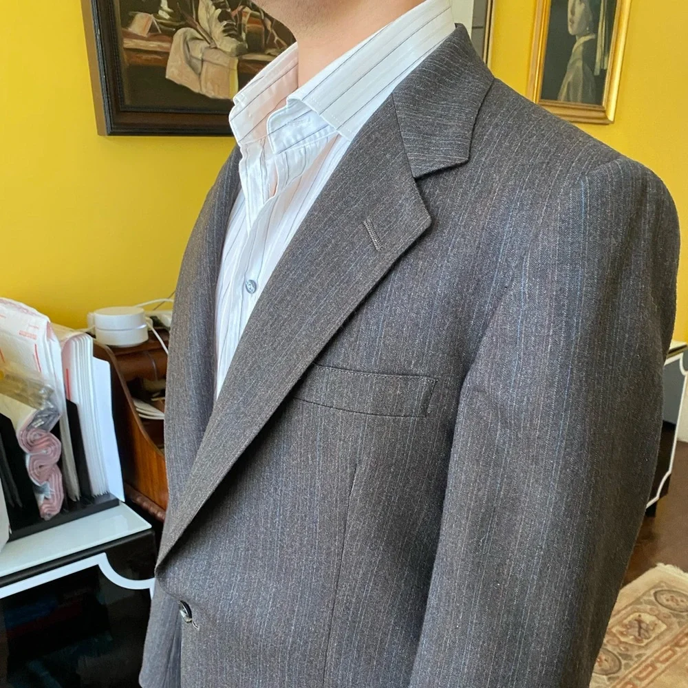 Hart Schaffner & Marx Gray Pinstripe Virgin Wool Men's Suit Made in USA